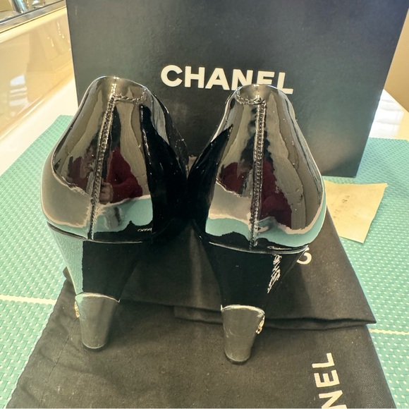 Authentic CHANEL Black patent peep toeHeels with silver like new box/ receipt - Picture 11 of 16